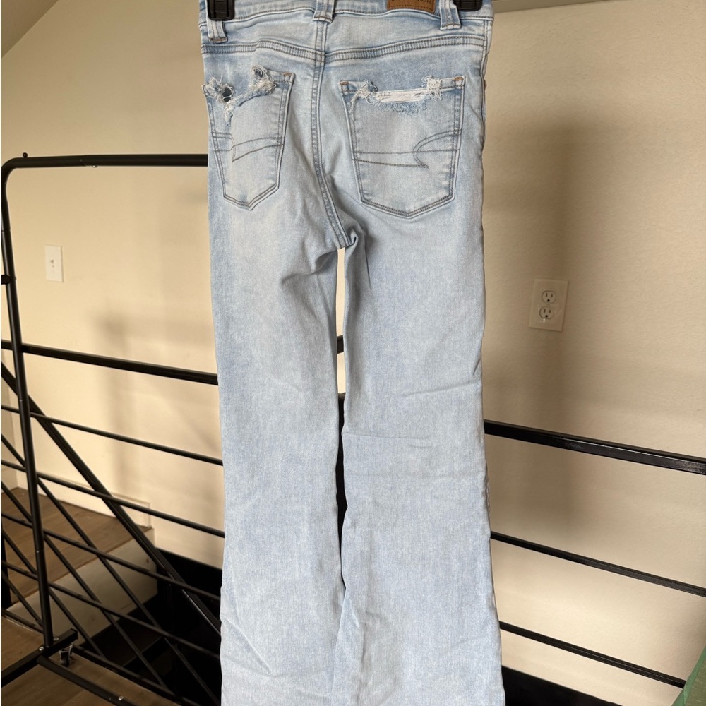American Eagle Outfitters Light Washed Flare Wide Leg Jeans - Picture 2 of 5